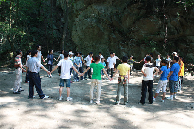 瑞吉員工(gōng)團建活動